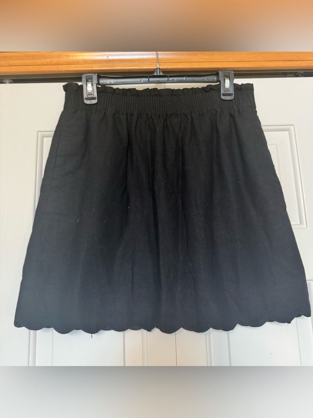 J.‎ Crew Linen Blend scallop mini skirt